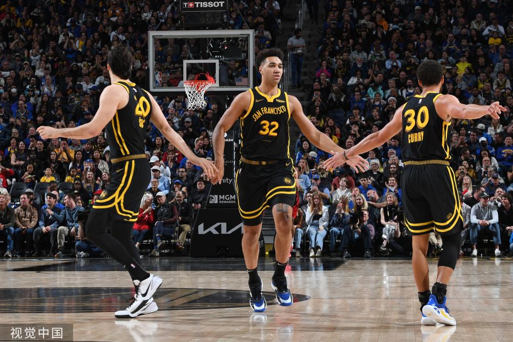 運動員的比 運動員的比