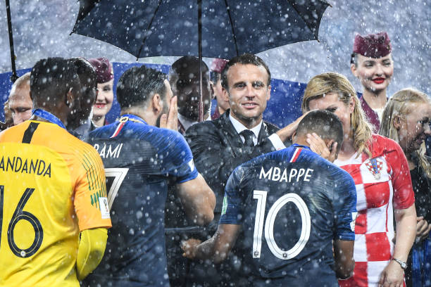 迈向更高峰 迈向更高峰